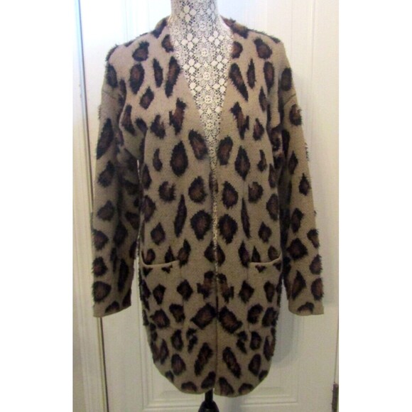 MK Metric Knits Cardigan Leopard Animal Print Fuzzy Ultra Soft Sweater Size L - Picture 2 of 10